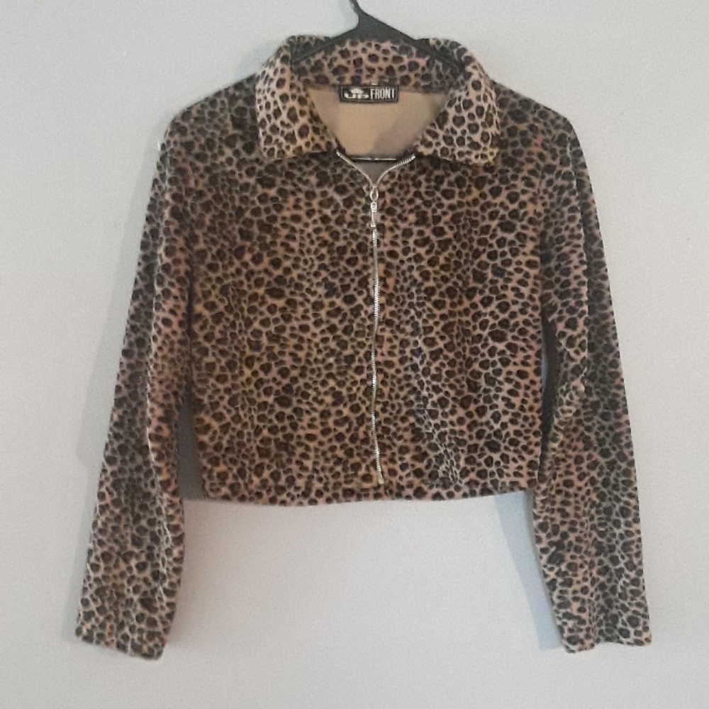 💛🐆Leopard print zip up jacket🐆💛!